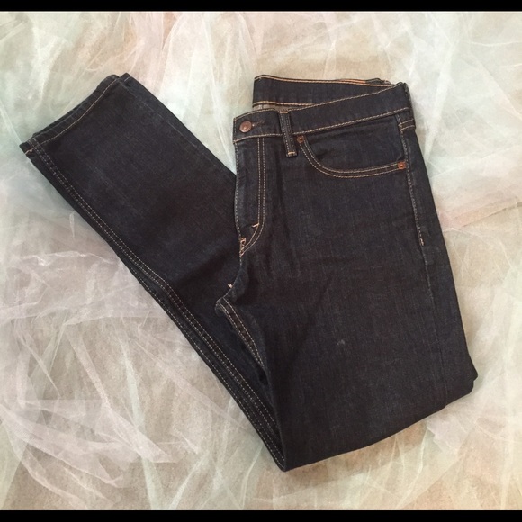 Levi's Other - EUC Levi Jeans. 33-22